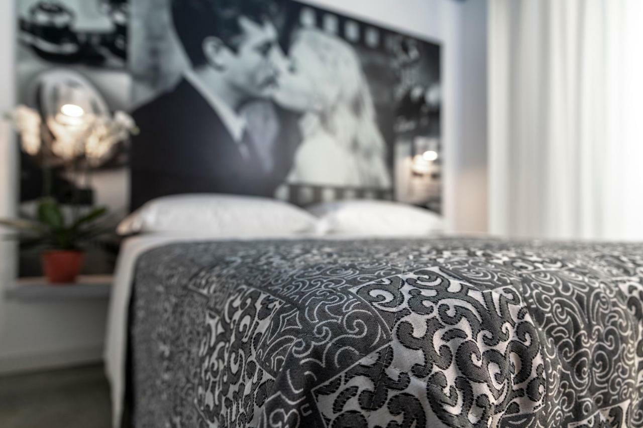 Residence Filmare Riccione Esterno foto