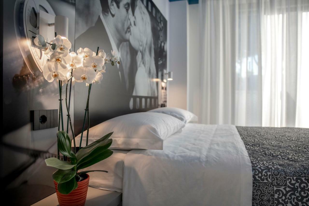 Residence Filmare Riccione Esterno foto