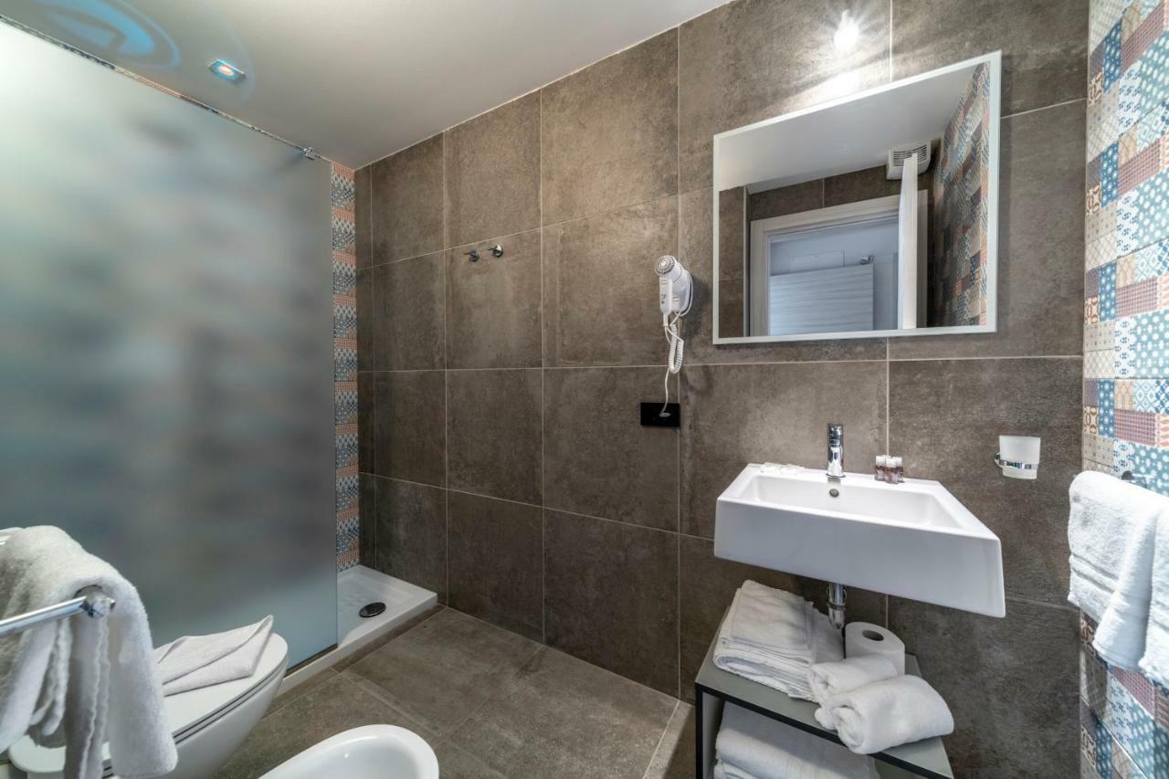 Residence Filmare Riccione Esterno foto