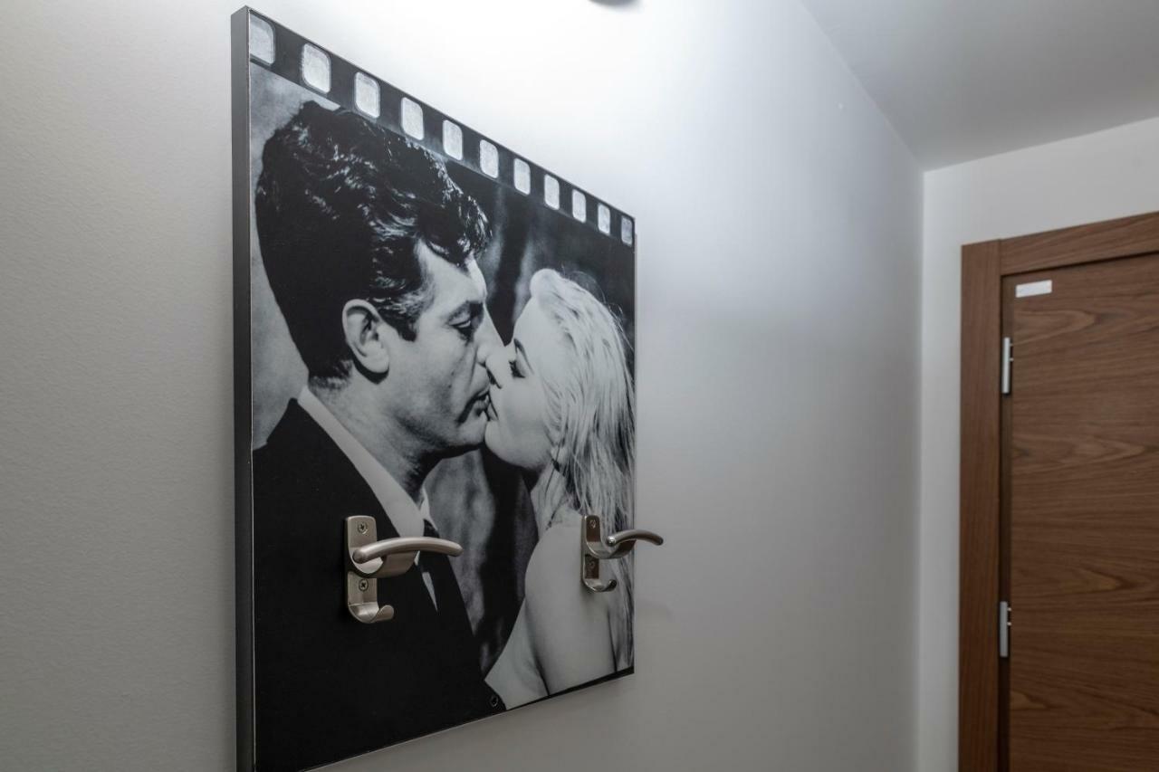 Residence Filmare Riccione Esterno foto